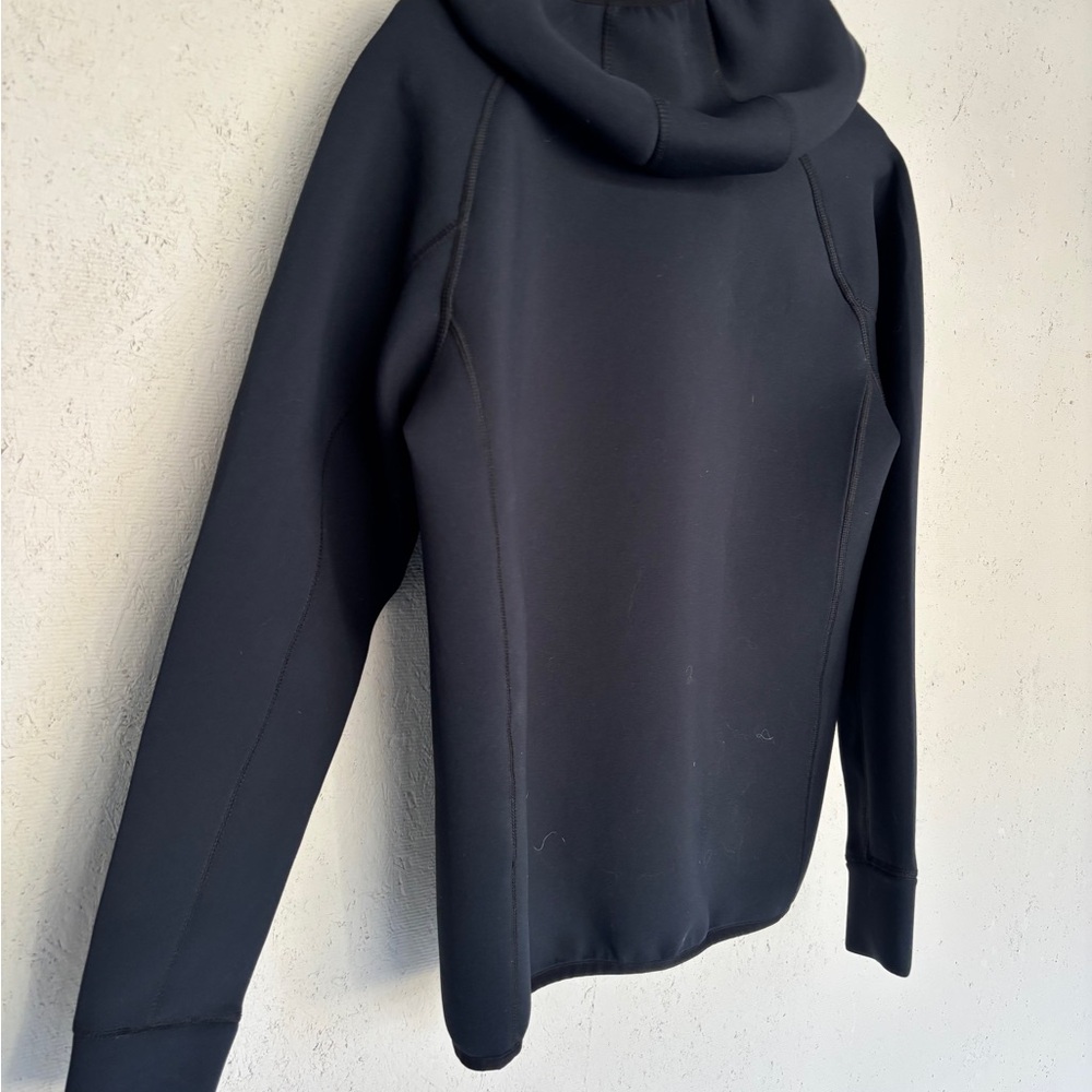 Uniqlo Men's Black Performance Jacket - Picture 5 of 12